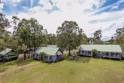 Vineyard Hill Resort - Accommodation Directory 1