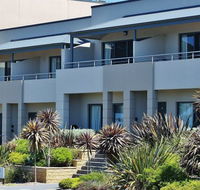 Pier Number 10 - Accommodation Directory