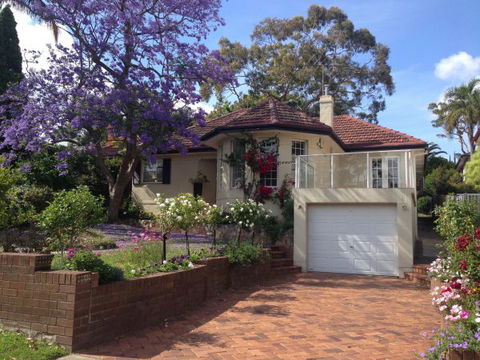 Jacaranda Bed And Breakfast - Accommodation Directory 0