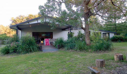 Plomer Beach House - Accommodation Directory 0