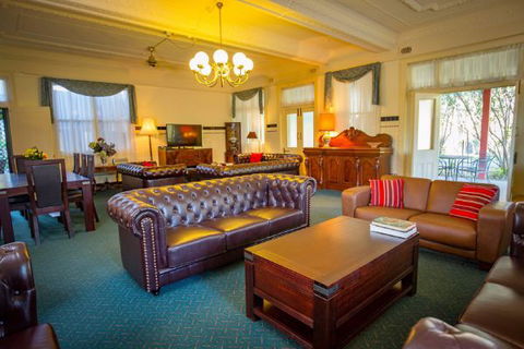 Abernethy House - Accommodation Directory 3
