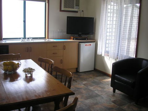 Moonta Bay Accommodation - Accommodation Directory 1