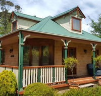Cascades Manor - Accommodation Directory