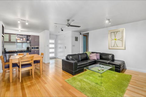 Mount Gambier Accommodation - Accommodation Directory 2