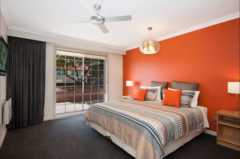 Mount Gambier Accommodation - Accommodation Directory 4