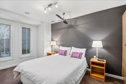 Mount Gambier Accommodation - Accommodation Directory 8