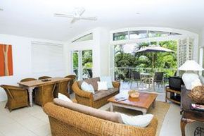 Noosa Outrigger Beach Resort - Accommodation Directory 2