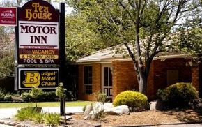 Tea House Motor Inn - Accommodation Directory 0