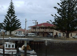 Port Albert Hotel - Accommodation Directory