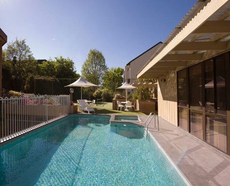 Kingston Court Serviced Apartments - Accommodation Directory 3