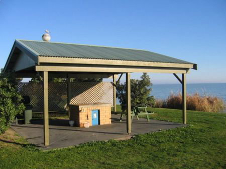 Lake Albert Caravan Park - Accommodation Directory 3