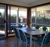 Lincoln Cove Villas - Accommodation Directory