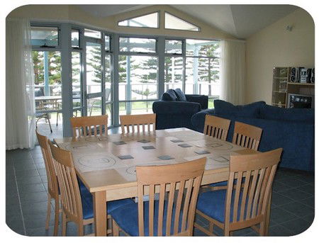 Port Lincoln Foreshore Apartments - Accommodation Directory 1