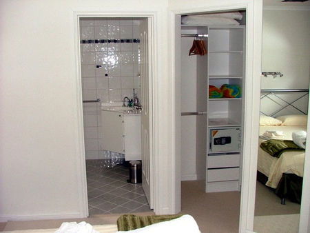 Tasman Beachside Apartments - Accommodation Directory 1
