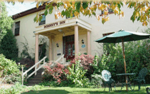 Bonney's Inn - Accommodation Directory