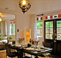 Gardenia House - Accommodation Directory