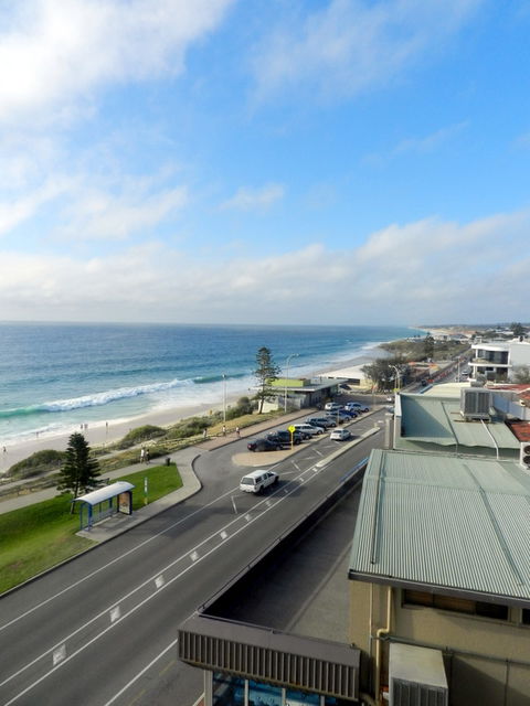 Ocean Beach Hotel - Accommodation Directory 2