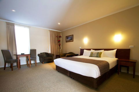 Lake Inn Ballarat - Accommodation Directory 4