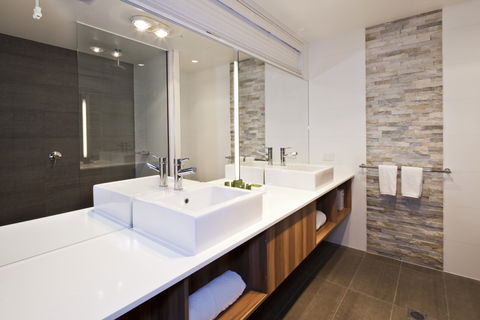 BEST WESTERN PLUS Ballarat Suites - Accommodation Directory 0