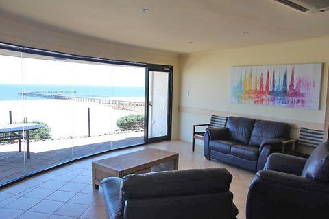 Cliff House Beachfront Villas - Accommodation Directory 2