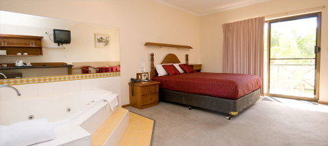 Renmark Hotel/Motel & Function Centre - Accommodation Directory 7