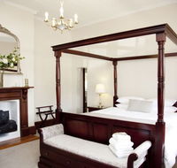 Cawarra on the Park - Accommodation Directory