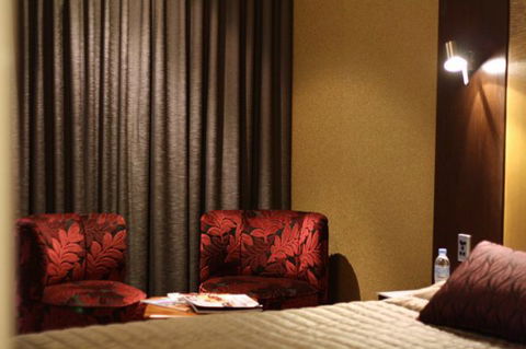 Tonsley Hotel - Accommodation Directory 1