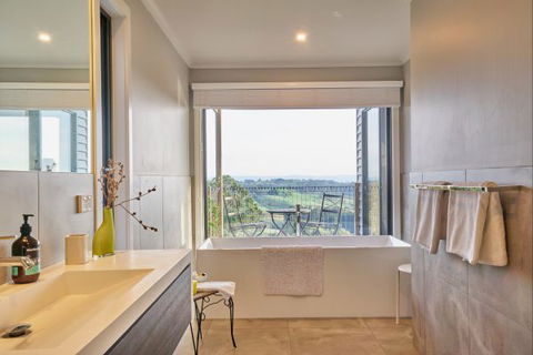 Halcyon Cottage Retreat - Self Contained Accommodation - Accommodation Directory 6