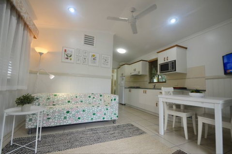 Barney Beach Accommodation - Accommodation Directory 1
