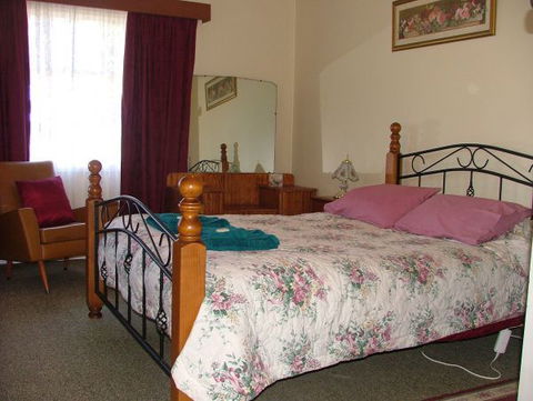 Kirazz House - Accommodation Directory 1