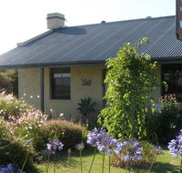 Dalton On The Lake - Accommodation Directory