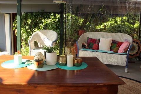 Bacchus On Love - Accommodation Directory 1