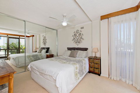 Beauty At The Beach - Accommodation Directory 6