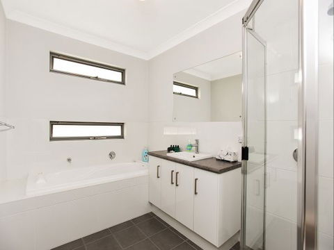 BEAUMONT HOUSE - Accommodation Directory 6