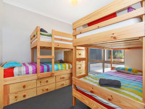 BEAUMONT HOUSE - Accommodation Directory 7