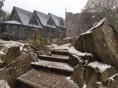 Castle Suites - Kryal Castle - Accommodation Directory 7