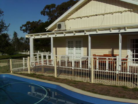 Daisyburn Homestead - Accommodation Directory 3