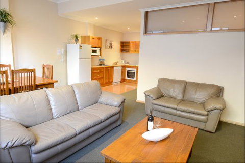 Falls Creek Country Club - Accommodation Directory 9