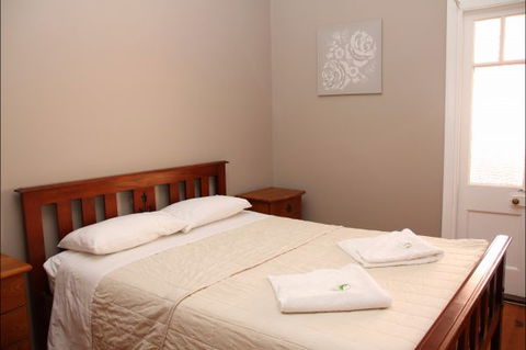 Hotel Corones Charleville - Accommodation Directory 3