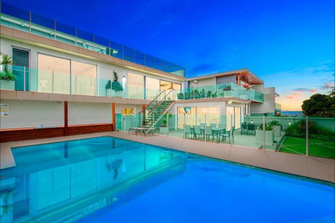 Limelight - Accommodation Directory 1