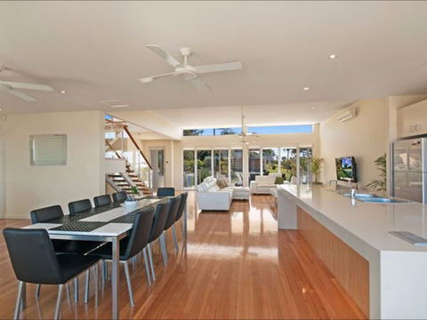 Limelight - Accommodation Directory 3