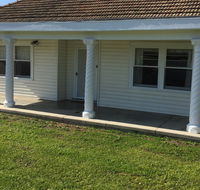 Smith Street Cottage - Accommodation Directory