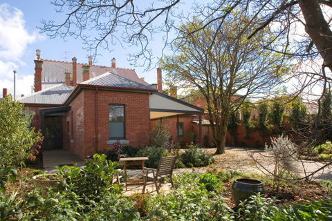 Mollisons - Accommodation Directory 6