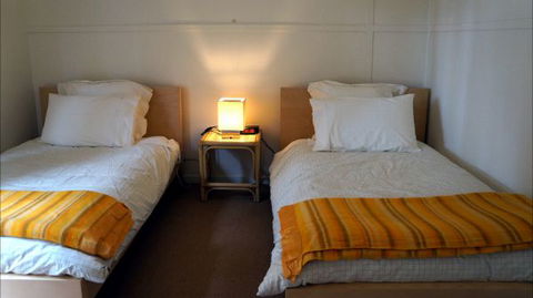 Oakhill Cottage - Accommodation Directory 4