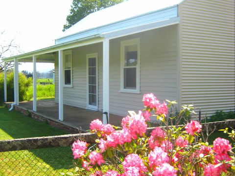 Orange Tree Cottage - Accommodation Directory 0