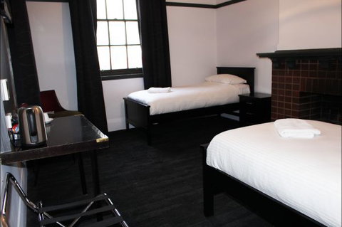 Royal Hotel Ryde - Accommodation Directory 7