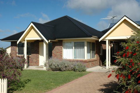 Seashells Apartments Unit 2 - Accommodation Directory 1