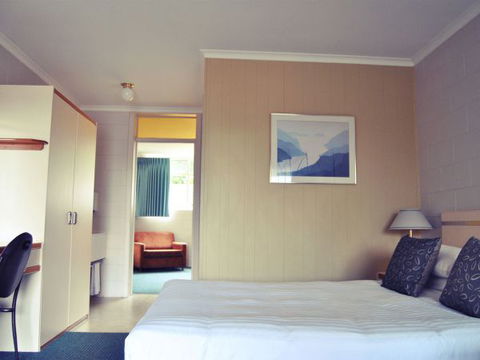 Sunrise Devonport - Accommodation Directory 2