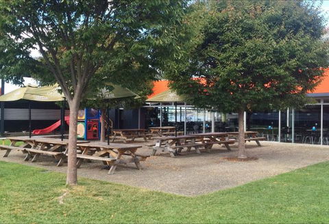 The Foreshore Motel & Tavern (Hobart) Lauderdale - Accommodation Directory 4