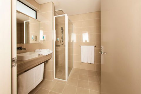 The Foreshore Motel & Tavern (Hobart) Lauderdale - Accommodation Directory 9